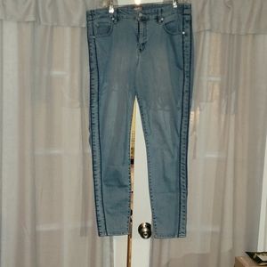 Women's Martha Stewart Jeans with side seam accent Size 16 like new